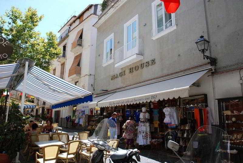 Magi House Relais Aparthotel Соренто Екстериор снимка