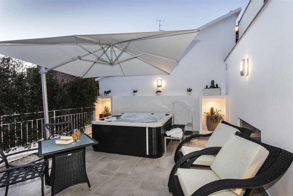 Magi House Relais Aparthotel Соренто Екстериор снимка