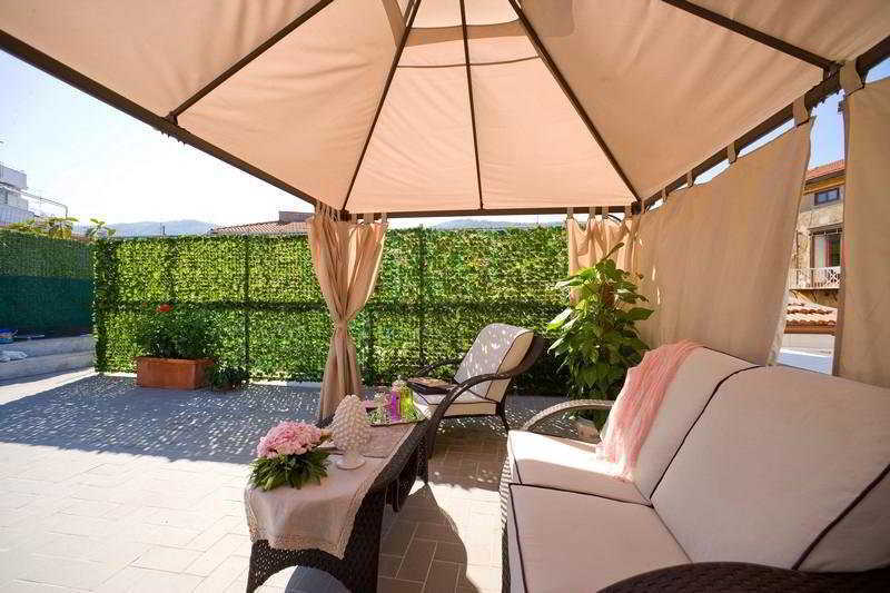 Magi House Relais Aparthotel Соренто Екстериор снимка